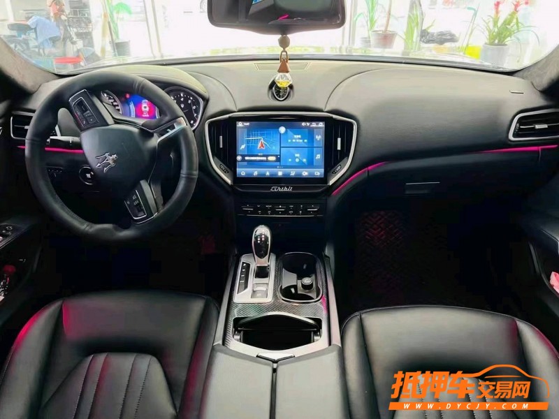 潍坊16年玛莎拉蒂Ghibli1