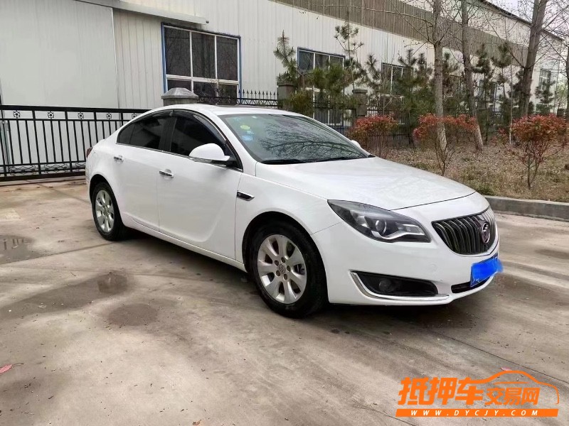 青岛17年别克君威2