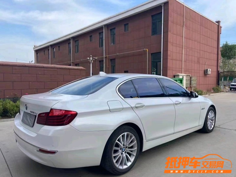 青岛14年宝马5系8