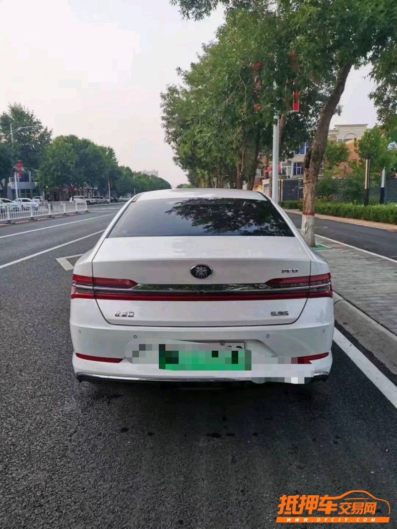 保定20年比亞迪秦8