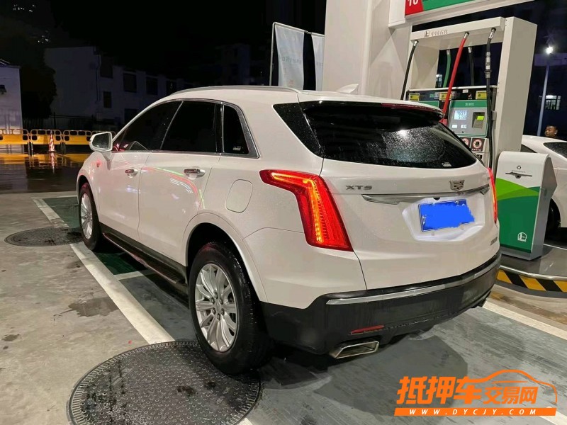 銅陵17年凱迪拉克XT57