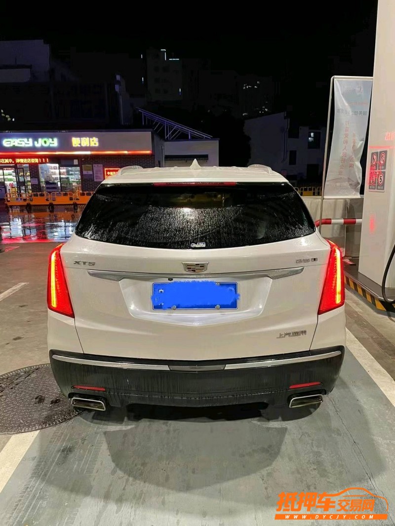 銅陵17年凱迪拉克XT59