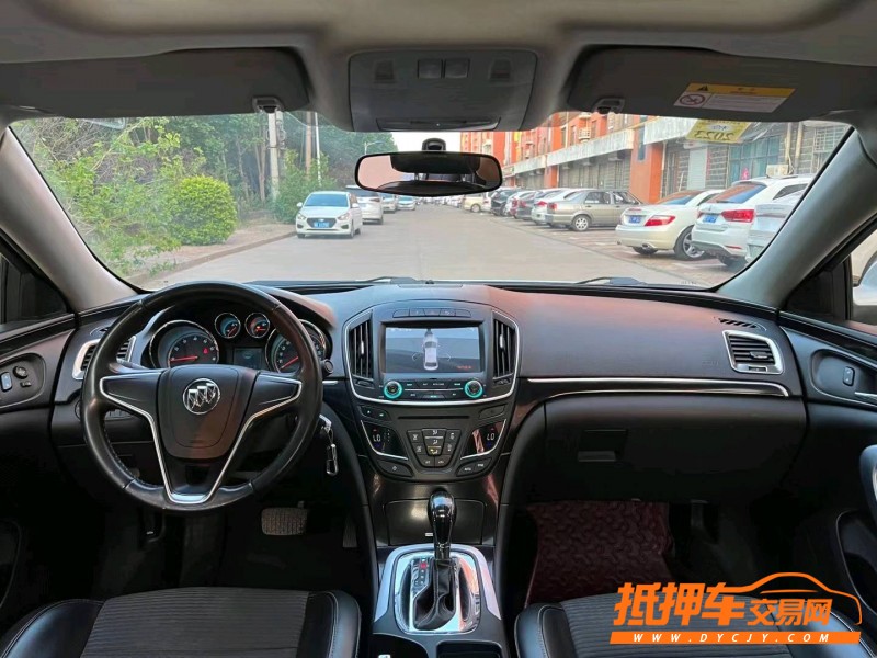 邢台15年别克君威8