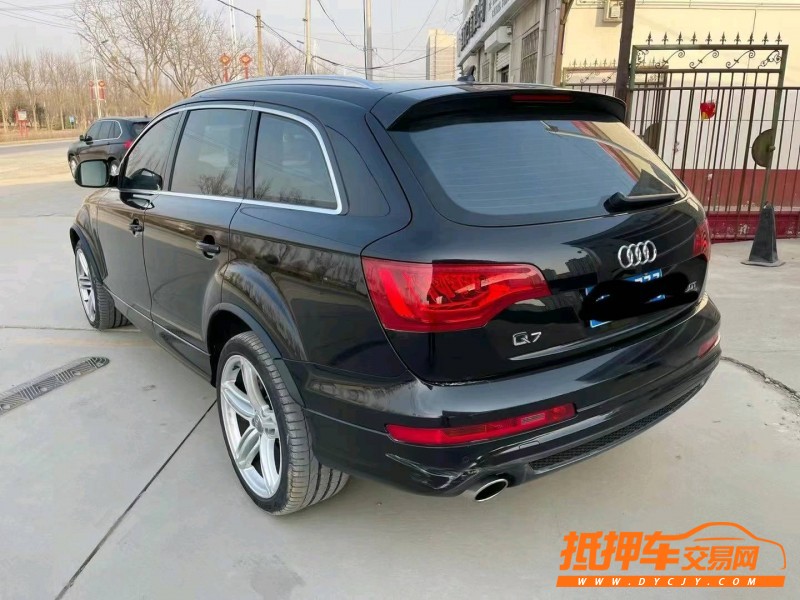晉中12年奧迪Q74