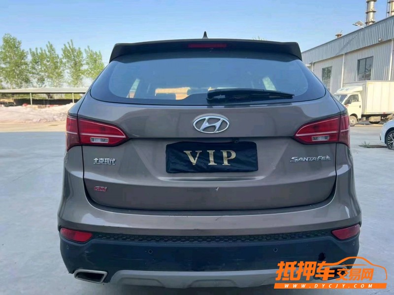 潍坊15年现代新胜达3