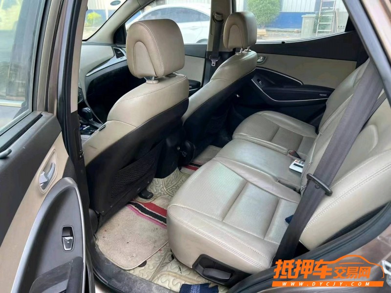 潍坊15年现代新胜达5