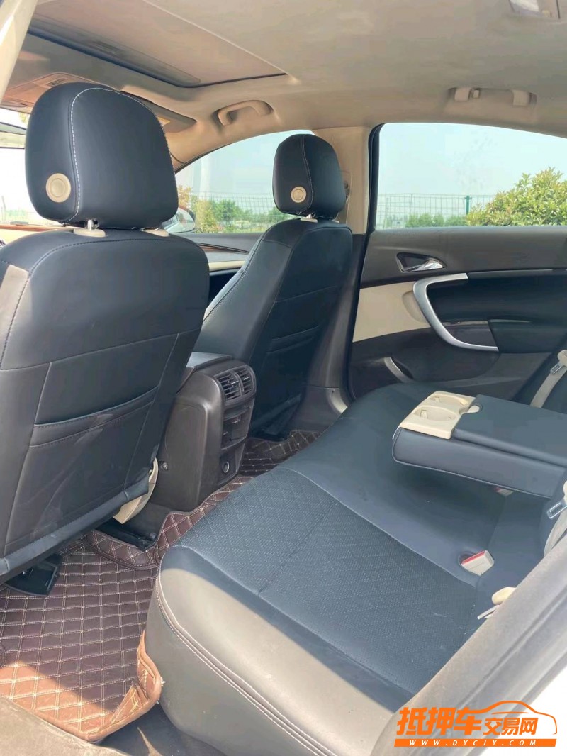徐州14年别克君威5