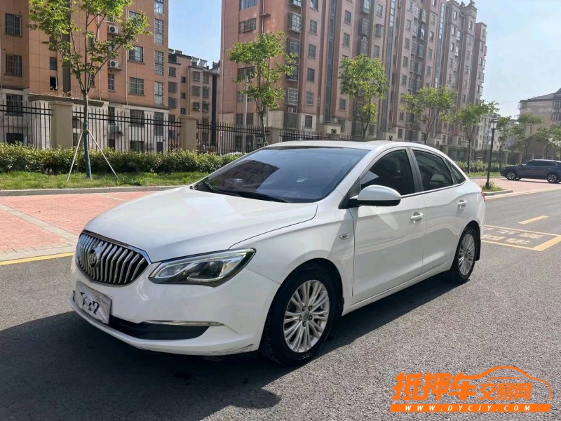 徐州17年别克威朗2