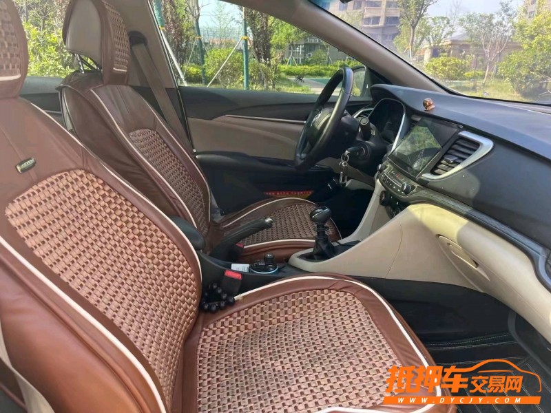 徐州17年别克威朗9