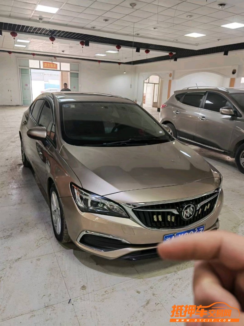 邢台18年别克威朗1