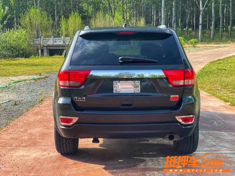濰坊11年Jeep大切諾基9
