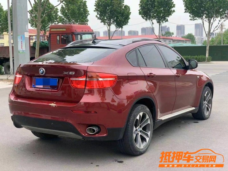 青岛10年宝马X68