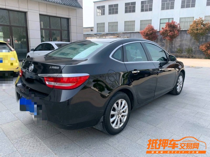 青岛15年别克英朗7