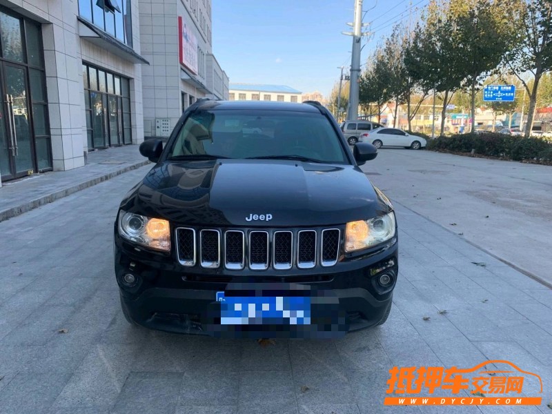 青島12年Jeep指南者1