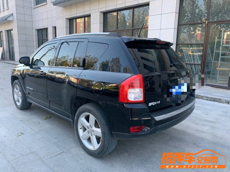 青島12年Jeep指南者7