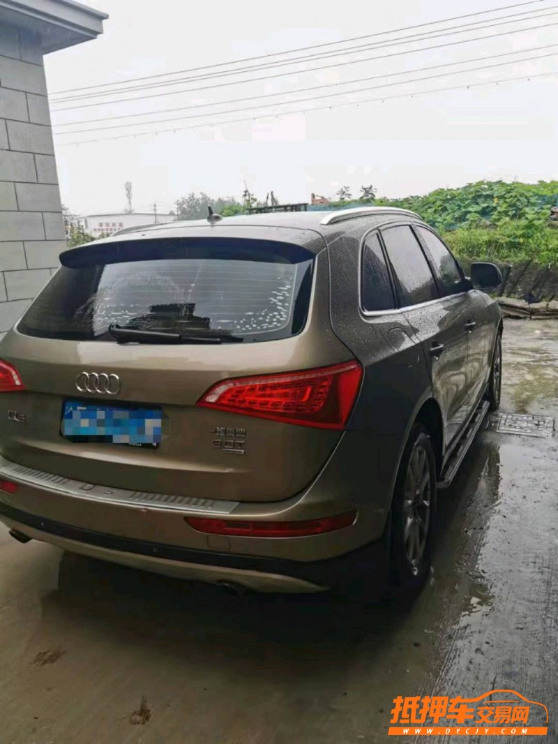金華12年奧迪Q55