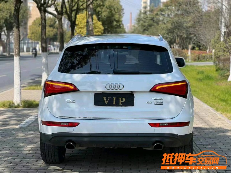 銅陵17年奧迪Q52