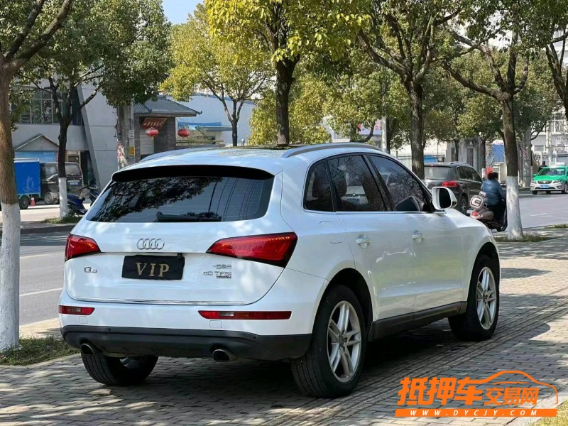 銅陵17年奧迪Q55