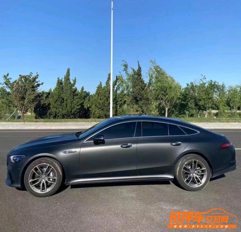 青岛21年奔驰AMG3