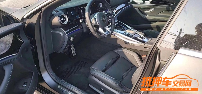 青岛21年奔驰AMG4