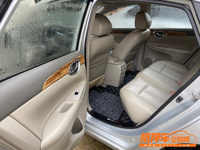 佛山15年日產軒逸3