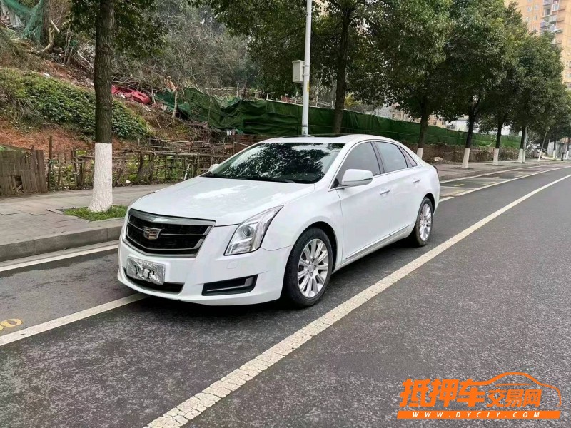 常德17年凱迪拉克XTS2