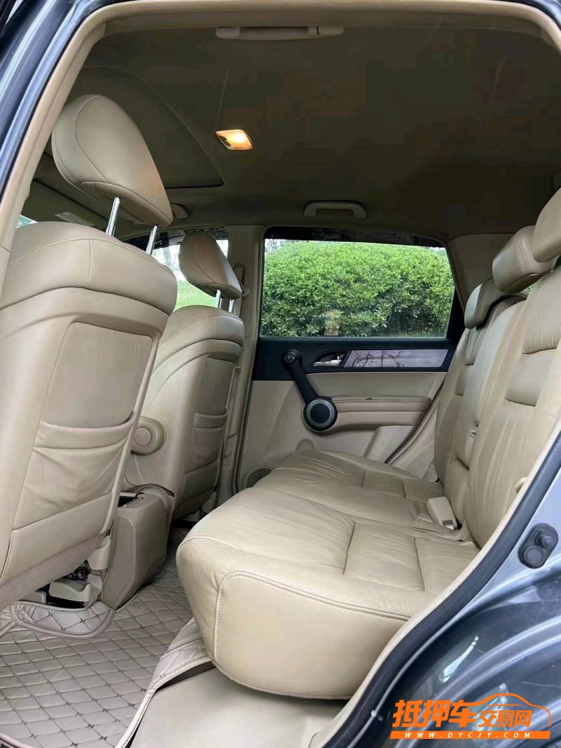 欽州11年本田CR-V8