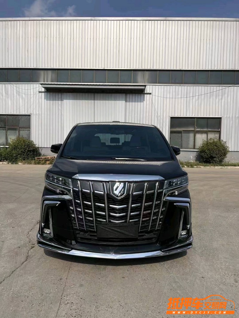 徐州17年丰田埃尔法1