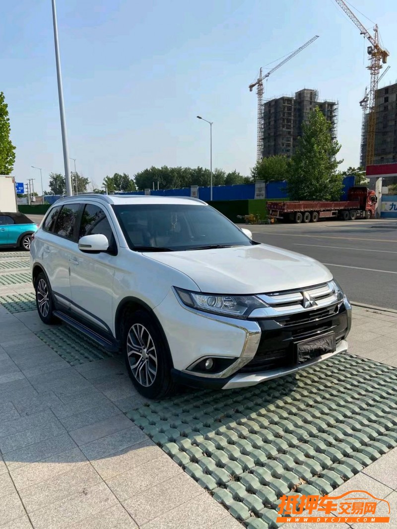 徐州18年三菱欧蓝德2