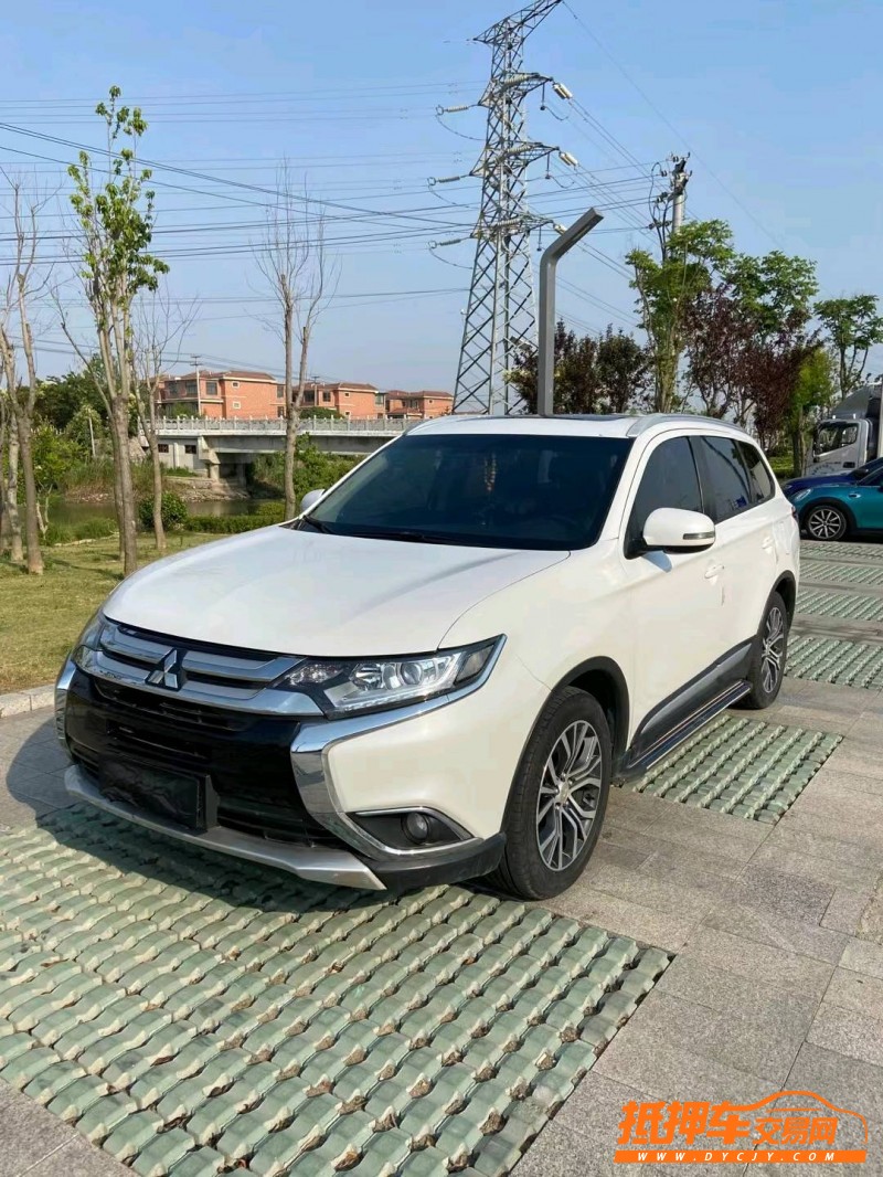 徐州18年三菱欧蓝德3