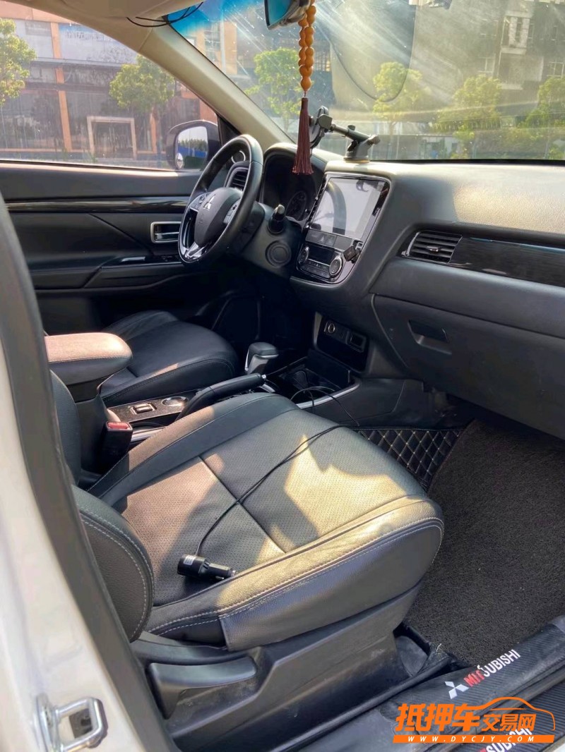 徐州18年三菱欧蓝德6