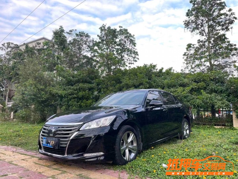 佛山18年豐田皇冠3