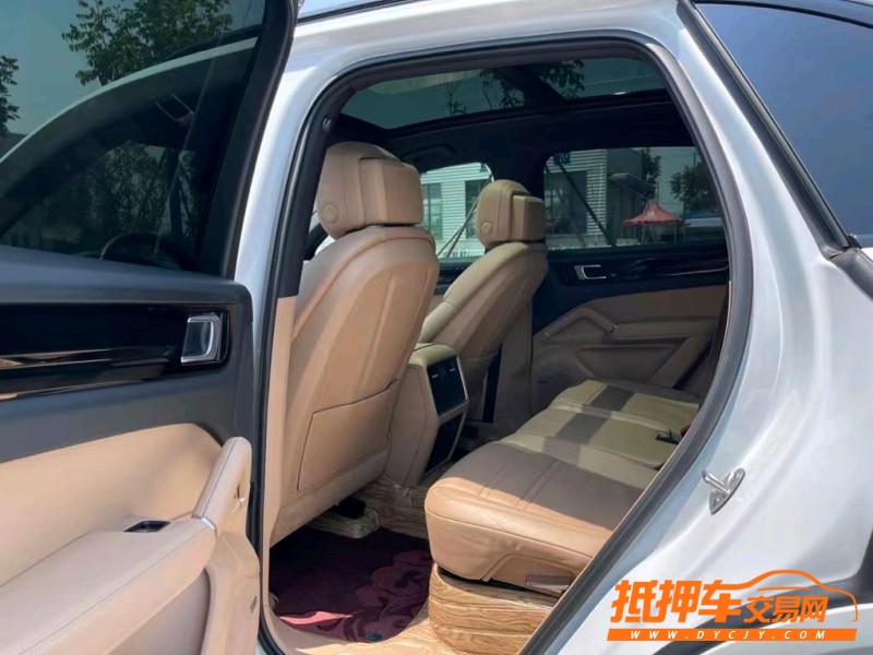 鹽城20年保時捷卡宴6