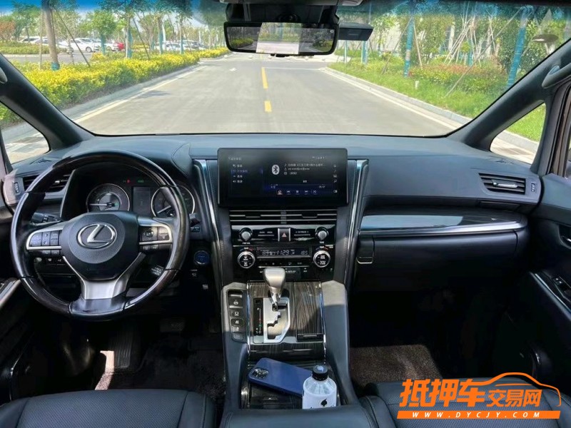盐城21年雷克萨斯LM300H4