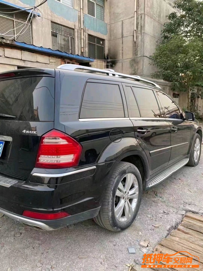潍坊11年奔驰GL9