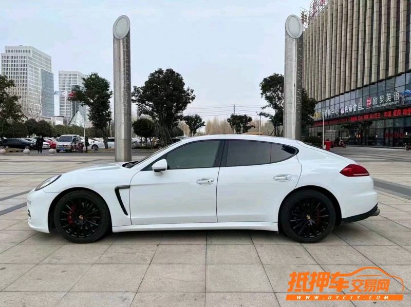 煙臺15年保時捷帕拉梅拉7