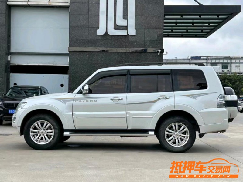 东莞18年三菱帕杰罗4