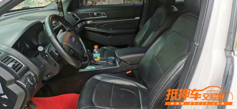 青岛17年福特探险者1