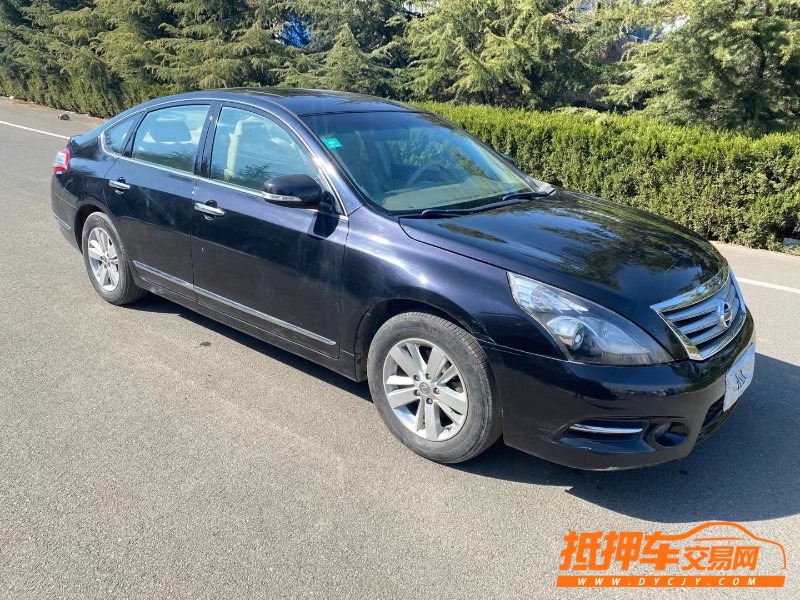 青島12年日產天籟9