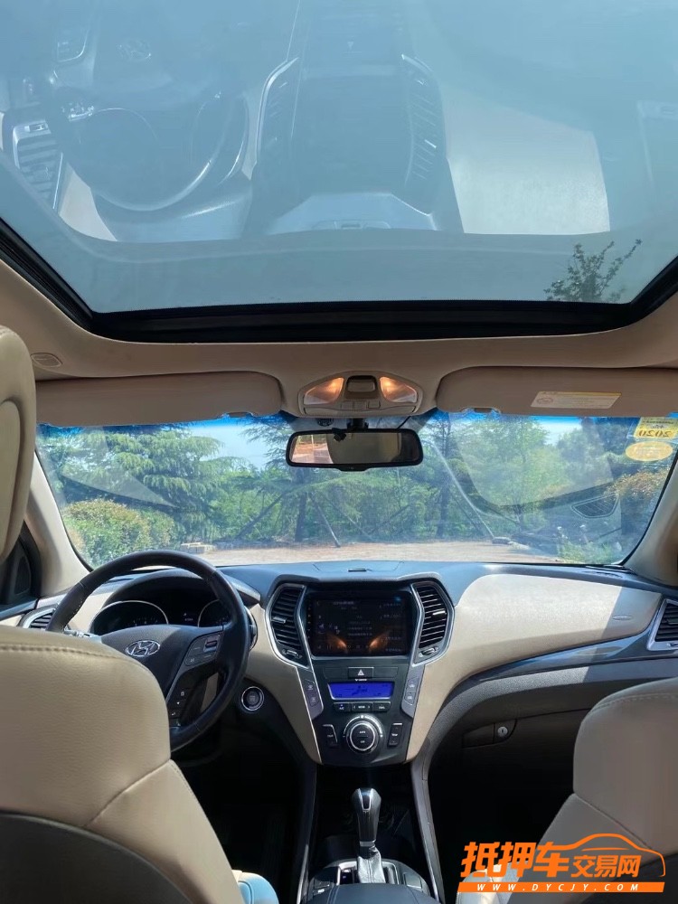 青岛13年现代新胜达1