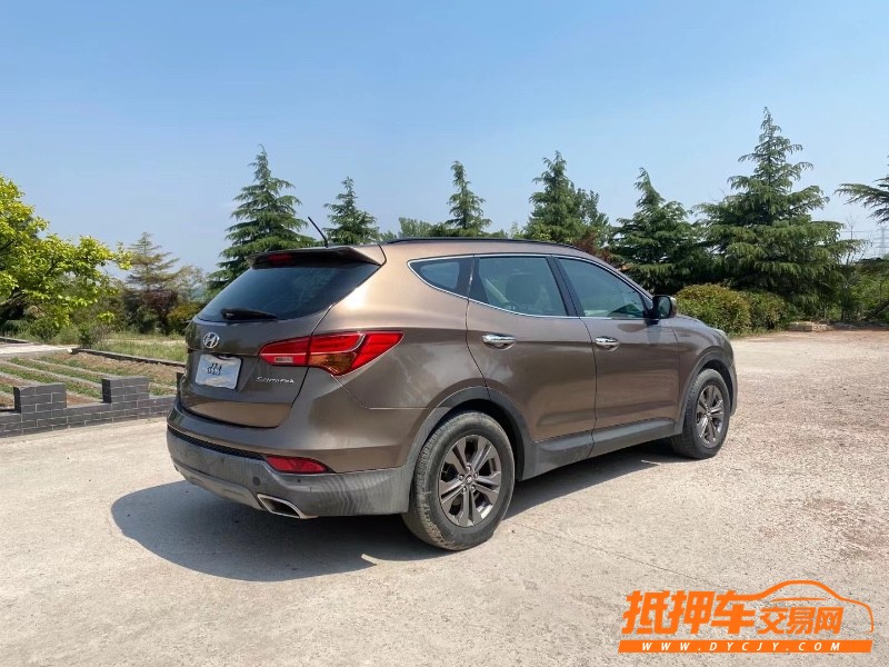 青岛13年现代新胜达7