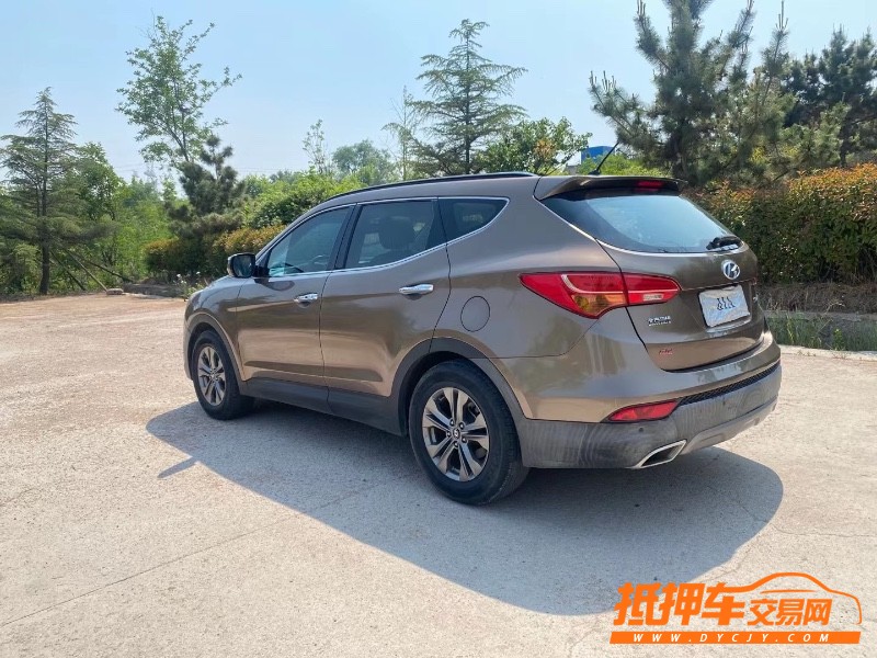 青岛13年现代新胜达9