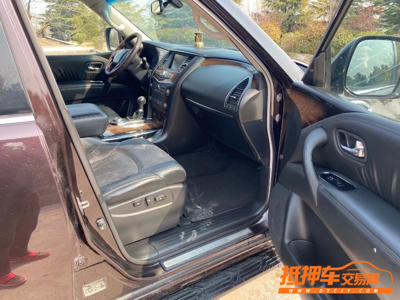 青島11年英菲尼迪QX568