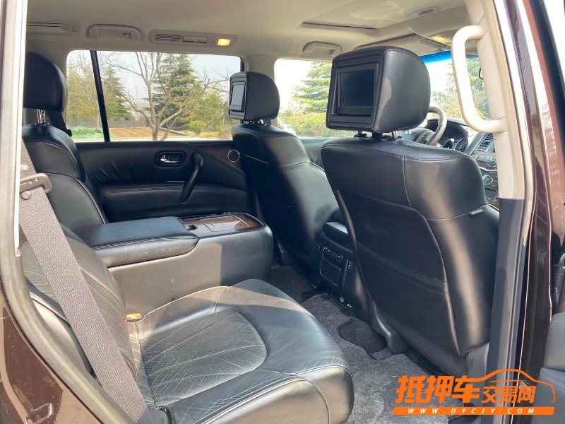 青島11年英菲尼迪QX564
