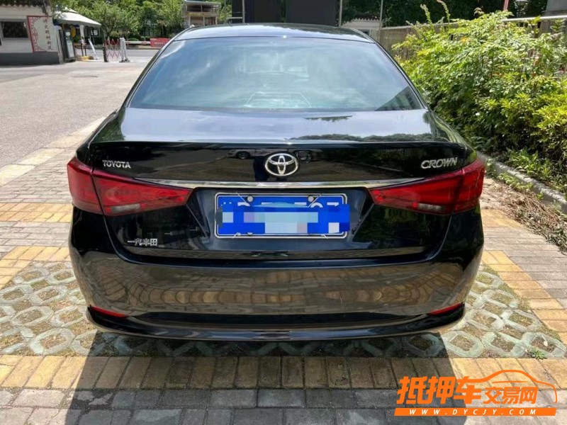盐城16年丰田皇冠4
