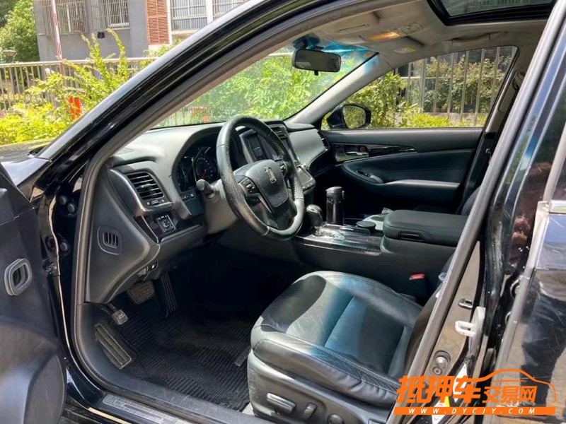 盐城16年丰田皇冠7