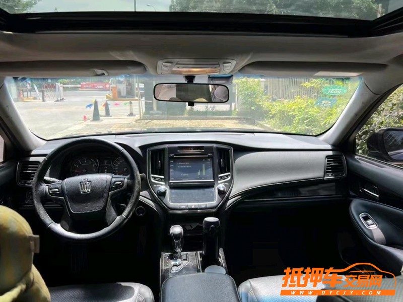 盐城16年丰田皇冠9