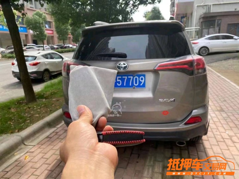 長沙18年豐田RAV4榮放3