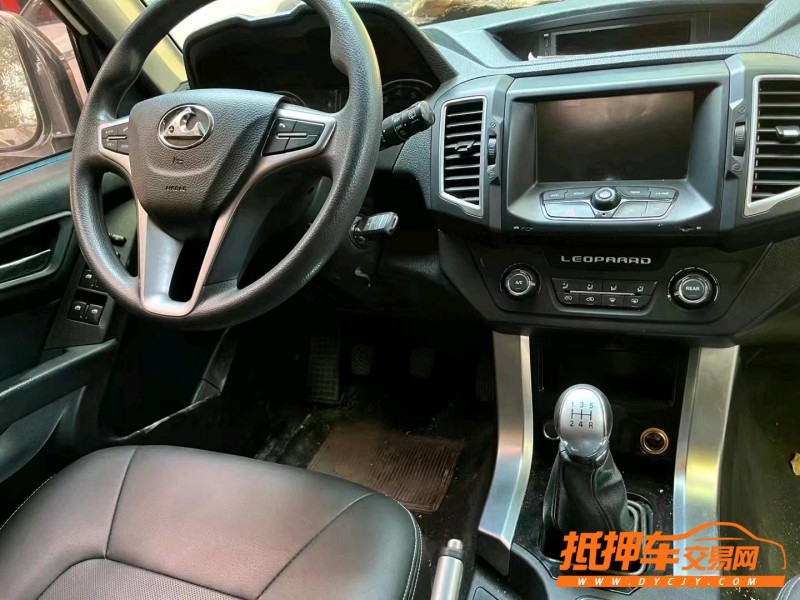 濟南17年獵豹汽車Q65