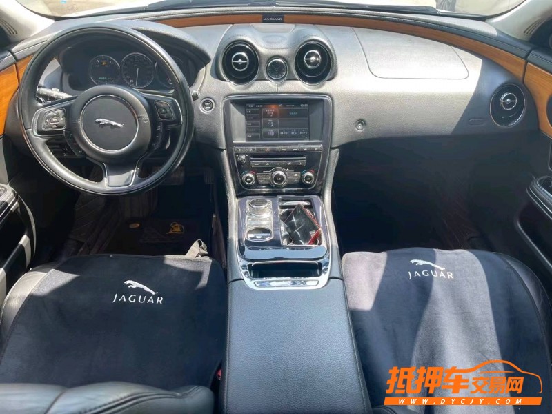 青島13年捷豹XJ4